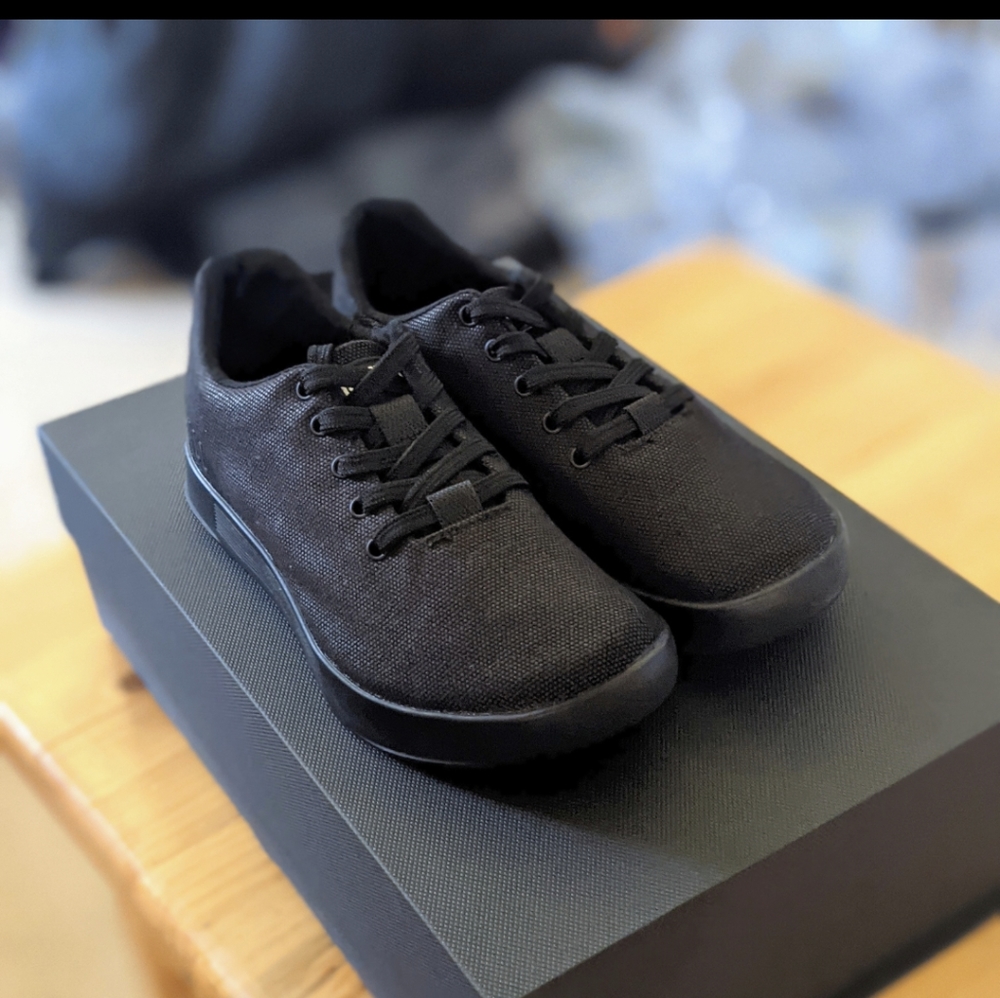 Nobull Canvas Trainer: Black, Sz6
